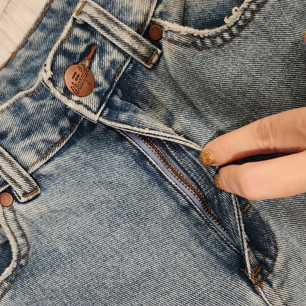 Billabong/Wrangler Super Flare patch jeans size 26, new with tags! - Picture 12 of 16